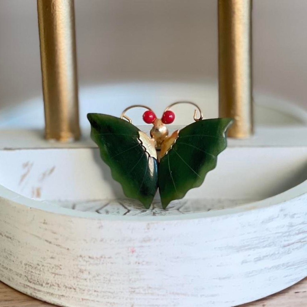 Vintage Jade Butterfly Brooch Pin Pendant Gold‎ Tone Green Wings Insect Jewelry